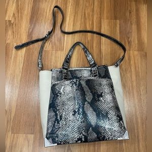 Simply Vera Wang reptile print handbag. Used but in great condition